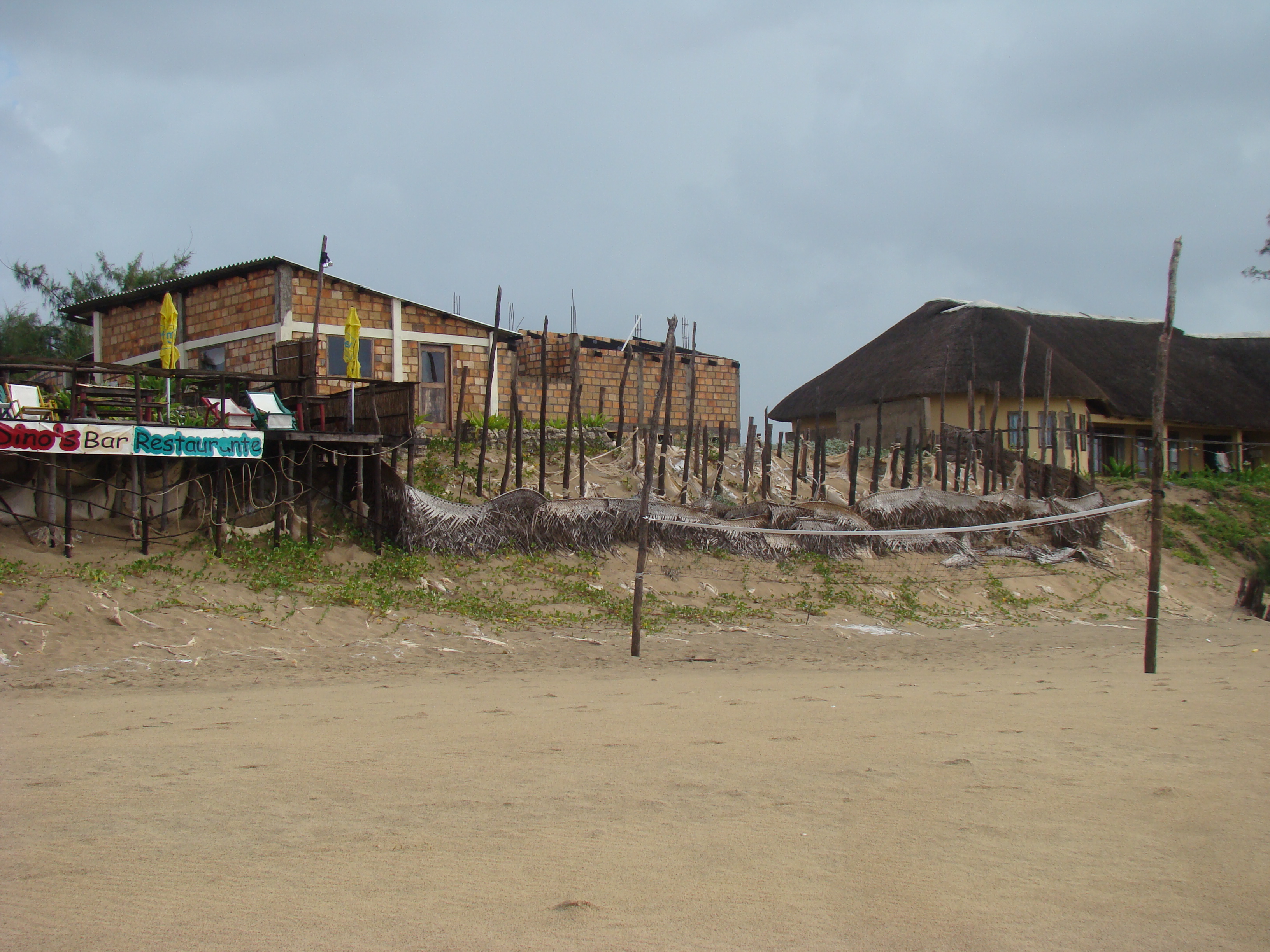 Inhambane Tofo  22 05 2010 A Maherry CSIR DSC04208